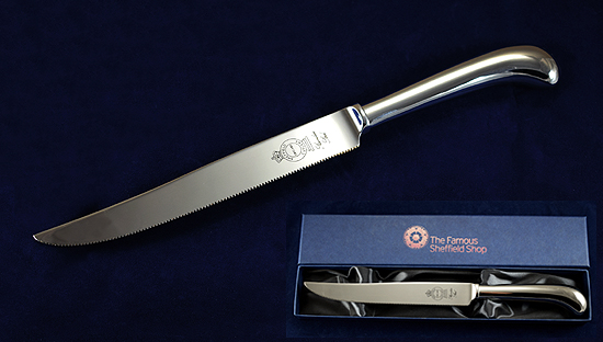 Pistol cake knife