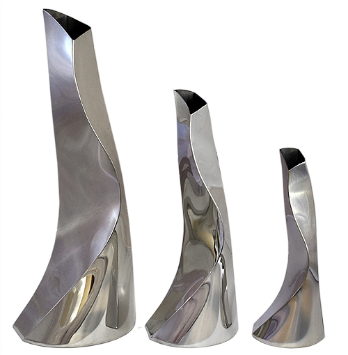 Twist bud vase