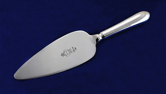 Old English pie server